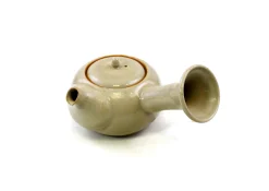 Hamburger Teespeicher Kyusu von Ninah Kim, ca. 120 ml, glasiertes Steinzeug Best