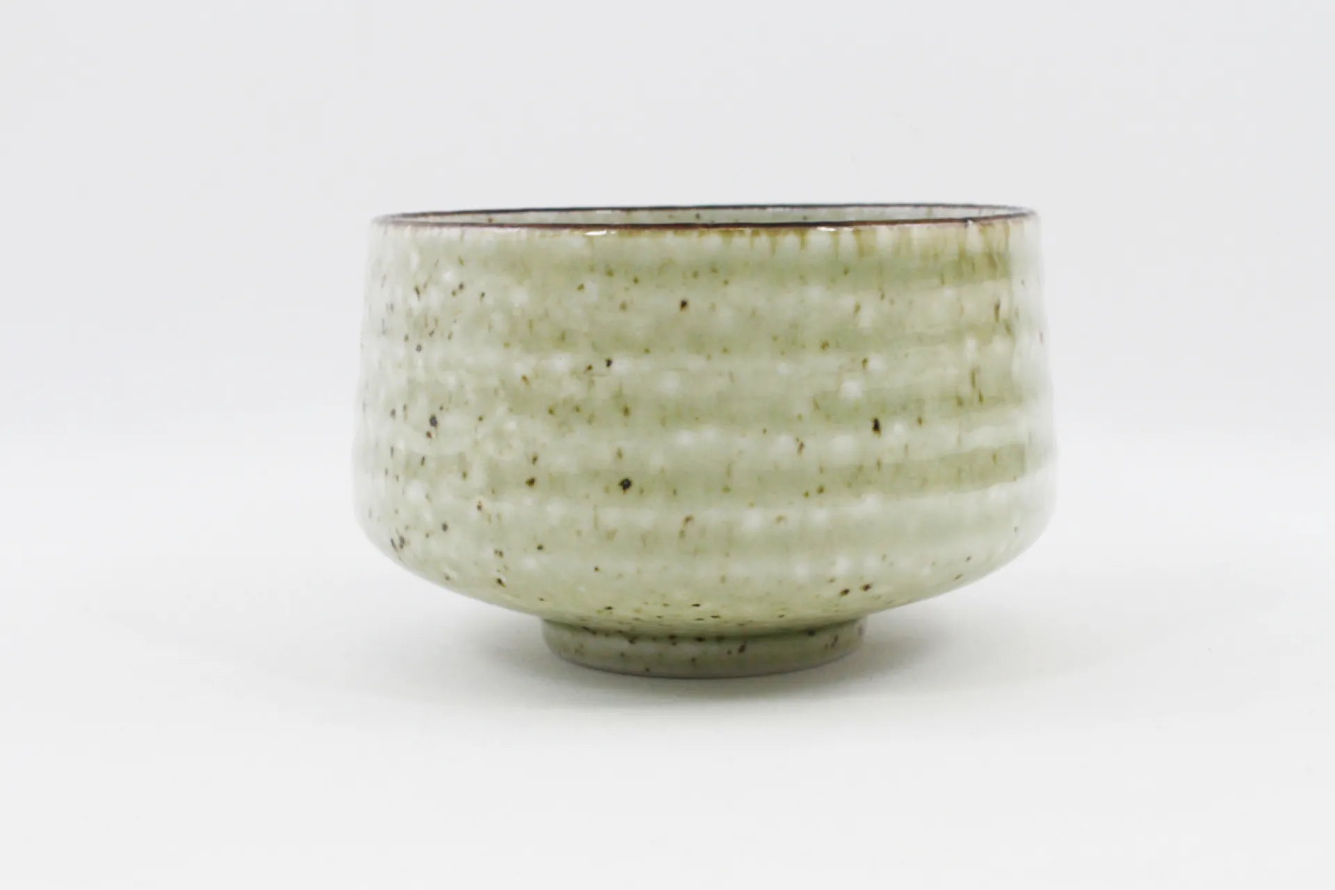 Hamburger Teespeicher Matchaschale (Chawan), hellgrün-weiß glasiert New