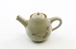 Hamburger Teespeicher Teekännchen von Ninah Kim, ca. 110 ml, glasiertes Steinzeug Fashion