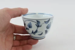 Hamburger Teespeicher Teeschale, weiß mit blauen Ranken Discount